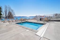 Tennis Court Condo - Lake Views, Pool & Hot Tub - Image 3