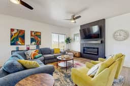 Flamingo Hideaway - with Indoor Sauna - Image 2