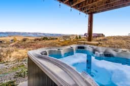 Peaceful Bear Lake Home - Image 3