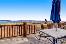 Peaceful Bear Lake Home - Image 4
