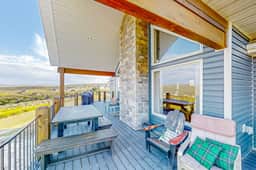 Serenity w/ Ideal Beach Access! - Image 2