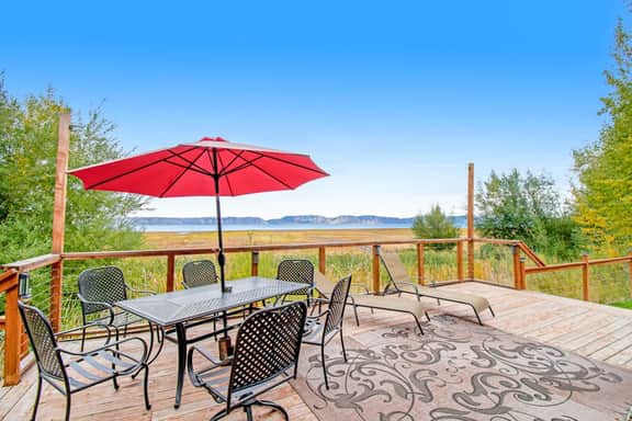 On the Waterfront - Lakefront with Mountain Views - Image 2
