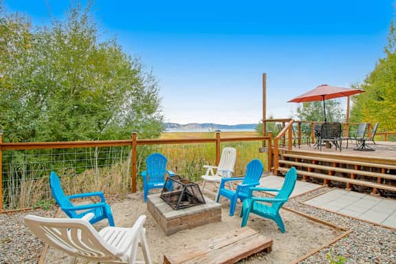 On the Waterfront - Lakefront with Mountain Views - Image 4