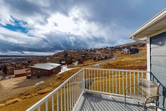 Marina Retreat - Lake Views, Hot Tub & Tennis - Image 4