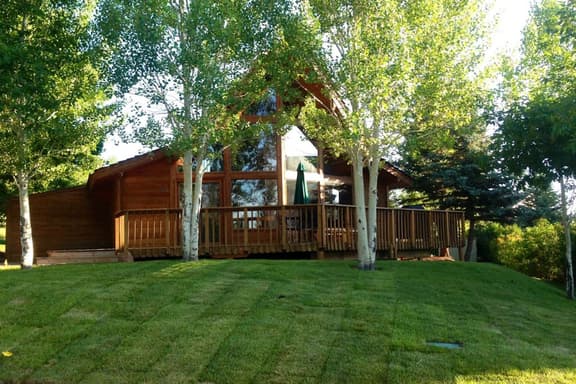 Aspen Hideaway Cabin - Image 1