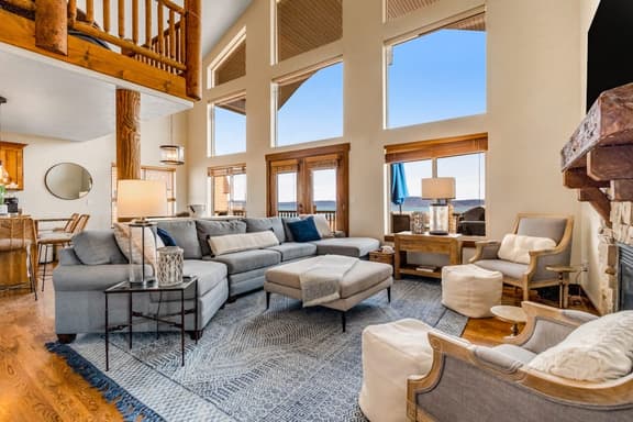 Peaceful Bear Lake Home - Image 1